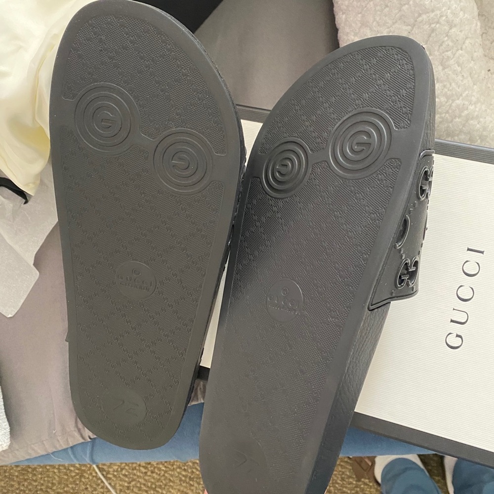 Gucci Slides - Picture 4 of 4